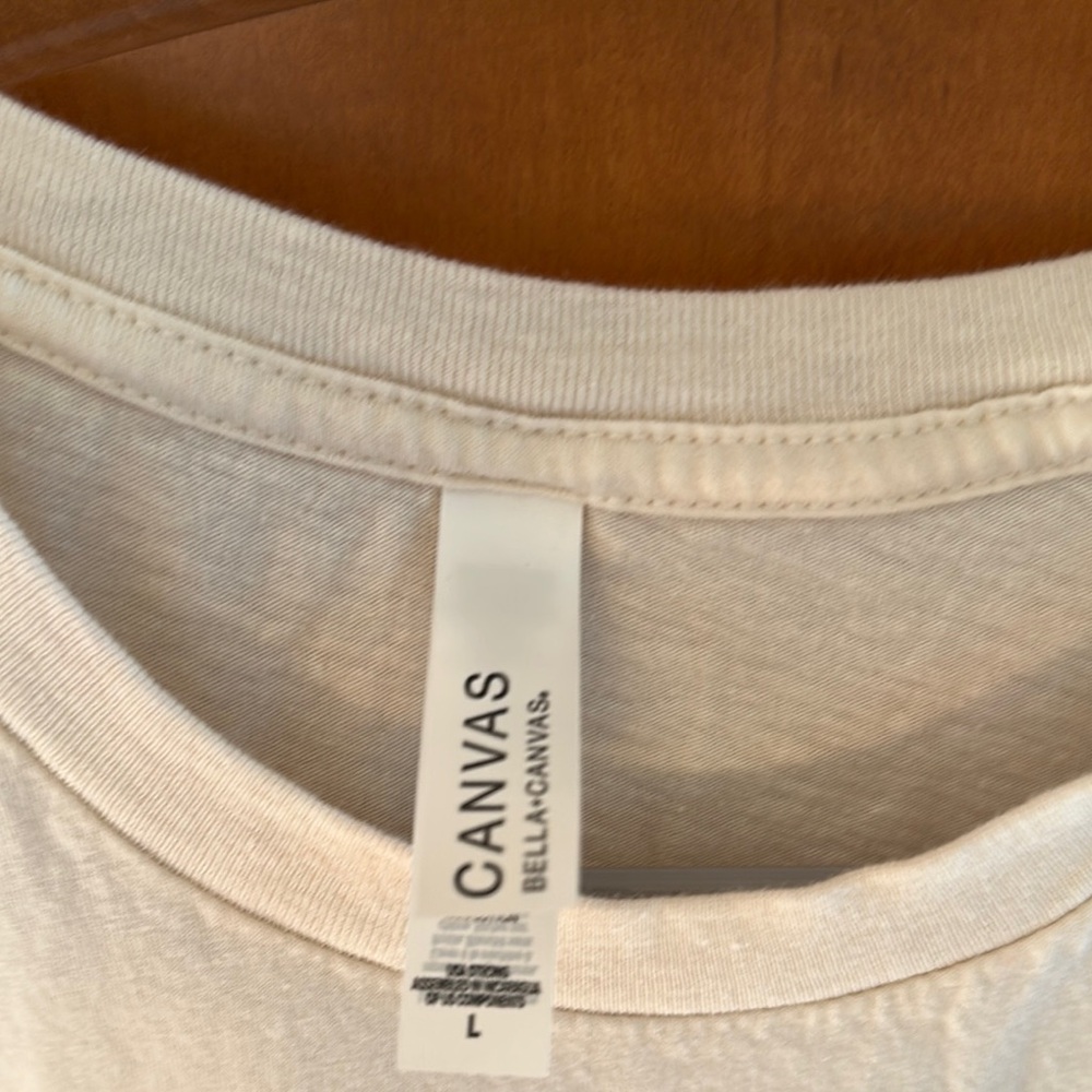 Bella Canvas Off-White Tee Columbia Inn Large 100% Cotton - Picture 2 of 3